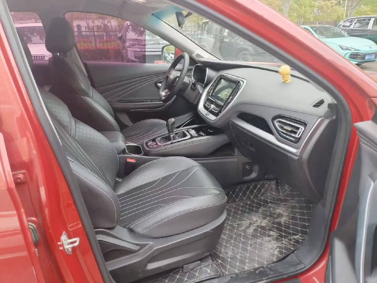 2018 Traum S70 1.5T 156HP L4 5MT,autocango,china used car exporter,china ev exporter,chinese used car exporter,chinese used ev exporter