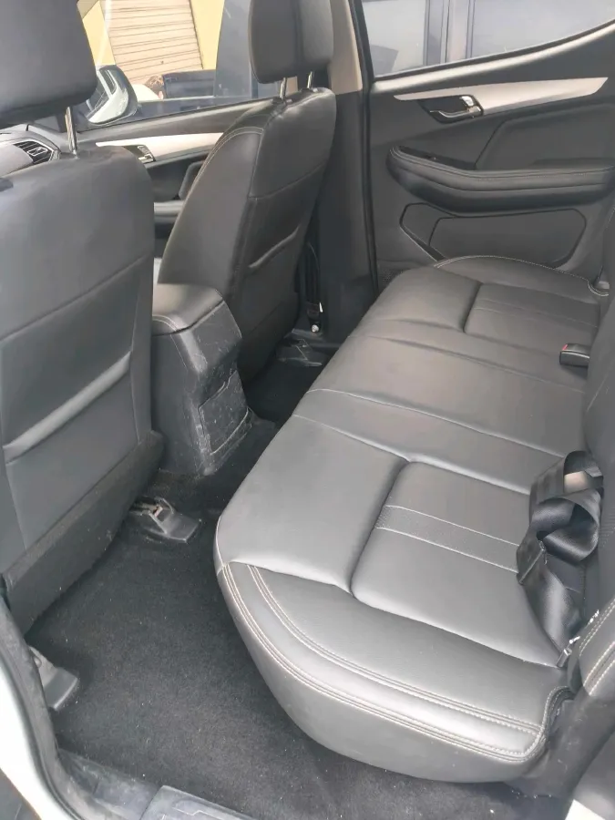 2020 Isuzu Jim 2.8T 120HP L4 5MT,autocango,china used car exporter,china ev exporter,chinese used car exporter,chinese used ev exporter