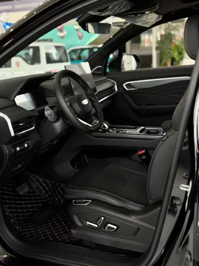 2025 Geely Okavango L 2.0T 218HP L4 7DCT,autocango,china used car exporter,china ev exporter,chinese used car exporter,chinese used ev exporter