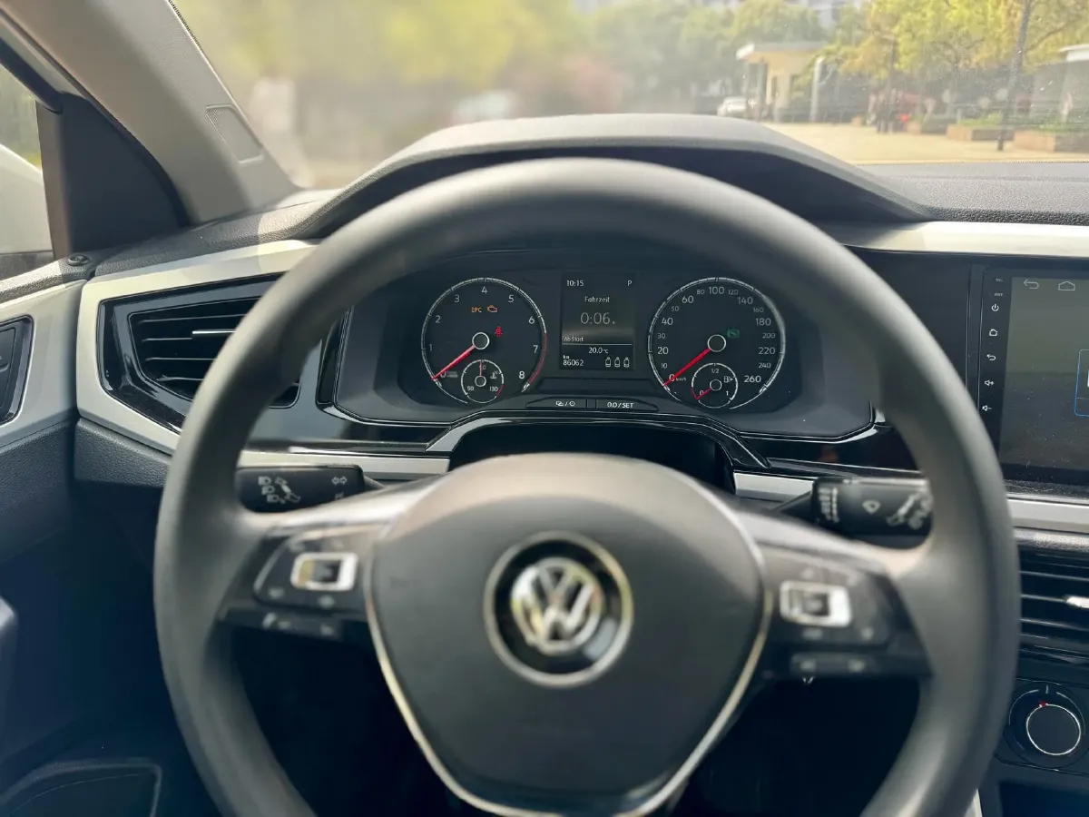 2019 Volkswagen Polo 1.5L 113HP L4 6AT,autocango,china used car exporter,china ev exporter,chinese used car exporter,chinese used ev exporter