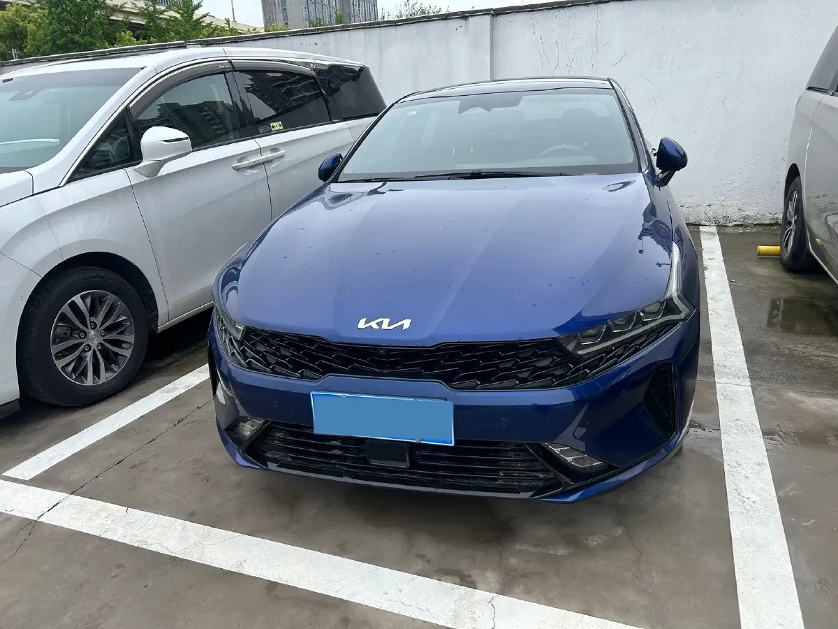 2021 Toyota Camry 2.0L 178HP L4 CVT,autocango,china used car exporter,china ev exporter,chinese used car exporter,chinese used ev exporter
