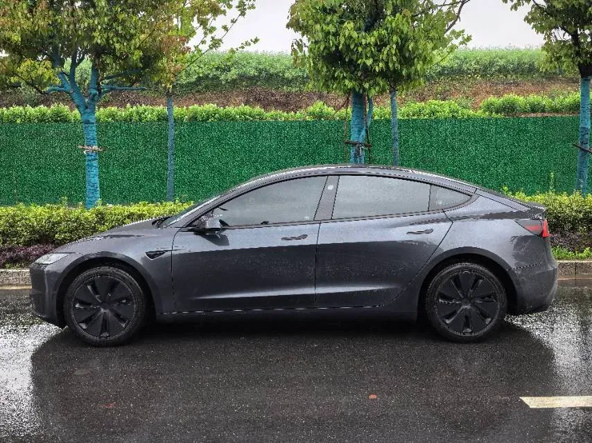 2025 Tesla Model 3 BEV 62.5KWH,autocango,china used car exporter,china ev exporter,chinese used car exporter,chinese used ev exporter