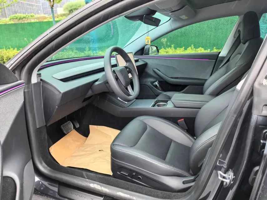 2025 Tesla Model 3 BEV 62.5KWH,autocango,china used car exporter,china ev exporter,chinese used car exporter,chinese used ev exporter