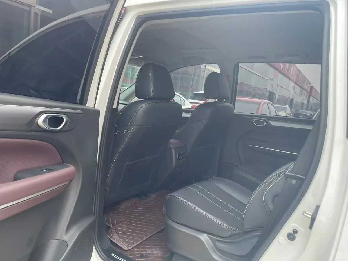 2023 GAC Trumpchi M6 1.5T 177HP L4 7DCT,autocango,china used car exporter,china ev exporter,chinese used car exporter,chinese used ev exporter