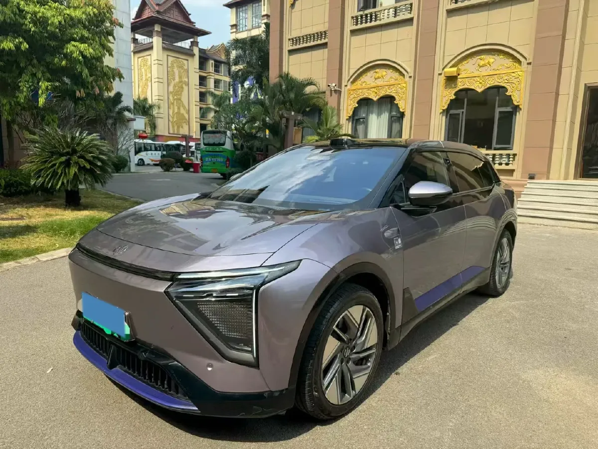 2023 HiPhi Y BEV 76.6KWH,autocango,china used car exporter,china ev exporter,chinese used car exporter,chinese used ev exporter
