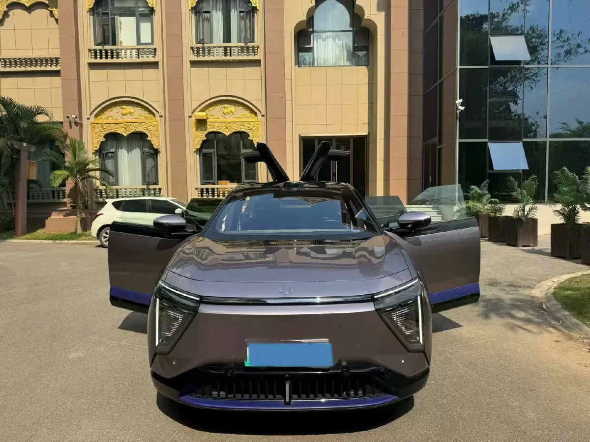 2023 HiPhi Y BEV 76.6KWH,autocango,china used car exporter,china ev exporter,chinese used car exporter,chinese used ev exporter
