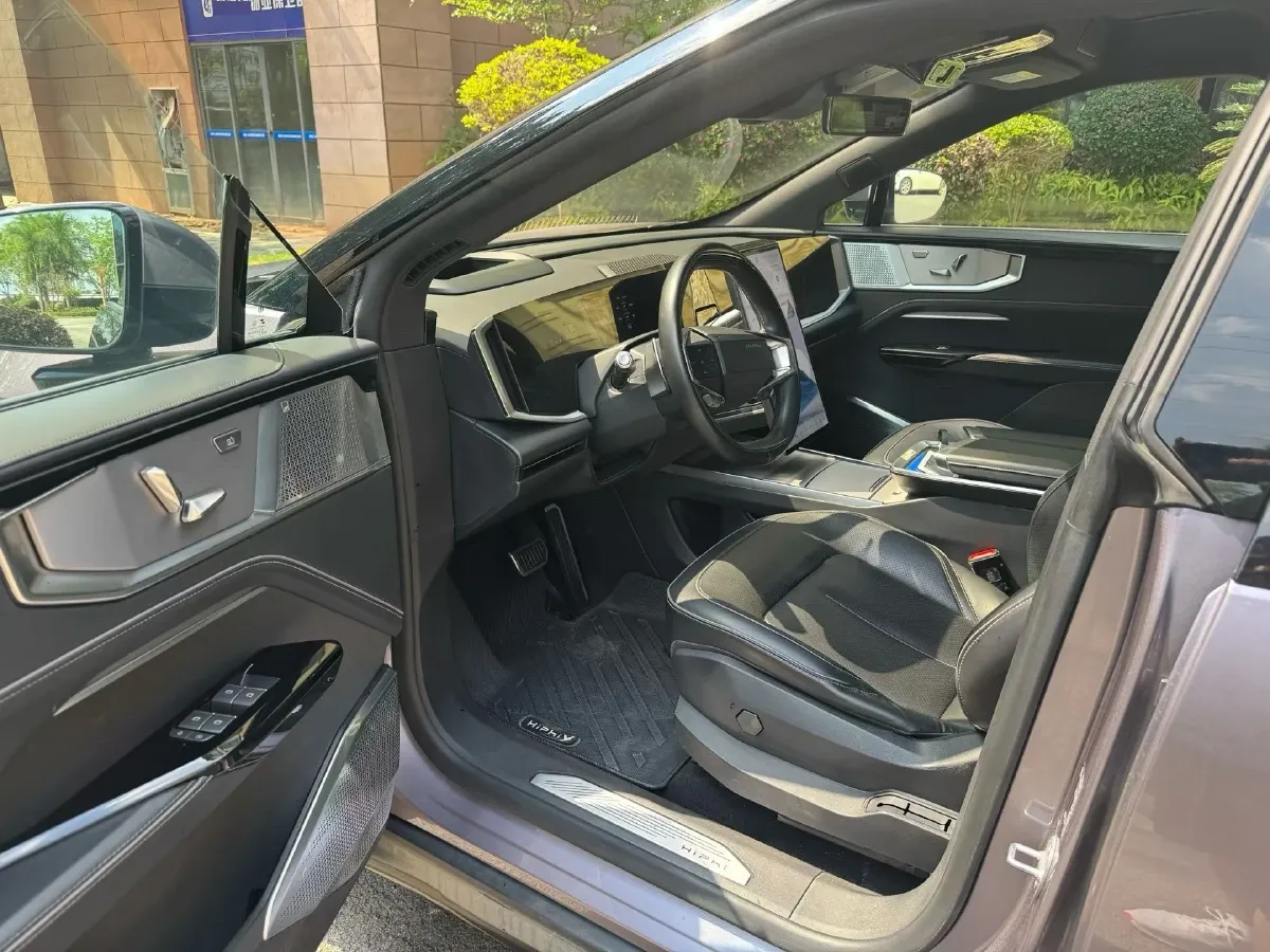 2023 HiPhi Y BEV 76.6KWH,autocango,china used car exporter,china ev exporter,chinese used car exporter,chinese used ev exporter