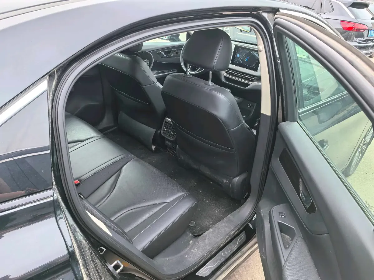 2022 HongQi E-QM5 BEV 54KWH,autocango,china used car exporter,china ev exporter,chinese used car exporter,chinese used ev exporter