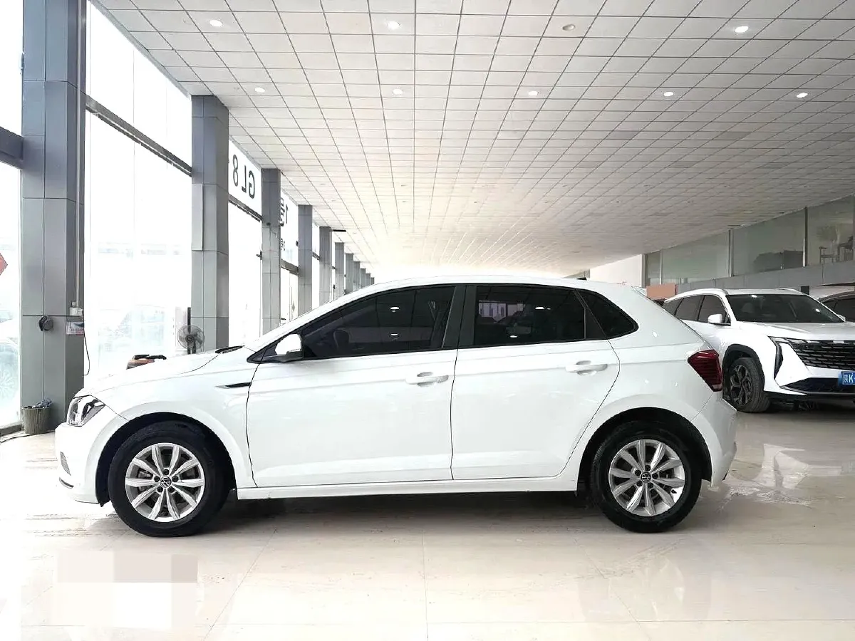 2023 Volkswagen Polo 1.5L 113HP L4 6AT,autocango,china used car exporter,china ev exporter,chinese used car exporter,chinese used ev exporter