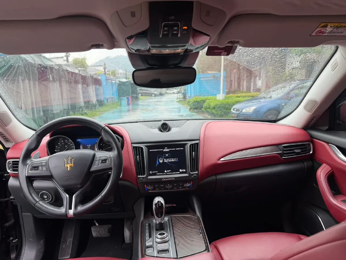 2018 Maserati Levante 3.0T 350HP V6 8AT,autocango,china used car exporter,china ev exporter,chinese used car exporter,chinese used ev exporter