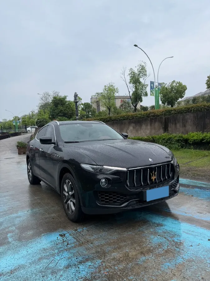2018 Maserati Levante 3.0T 350HP V6 8AT,autocango,china used car exporter,china ev exporter,chinese used car exporter,chinese used ev exporter