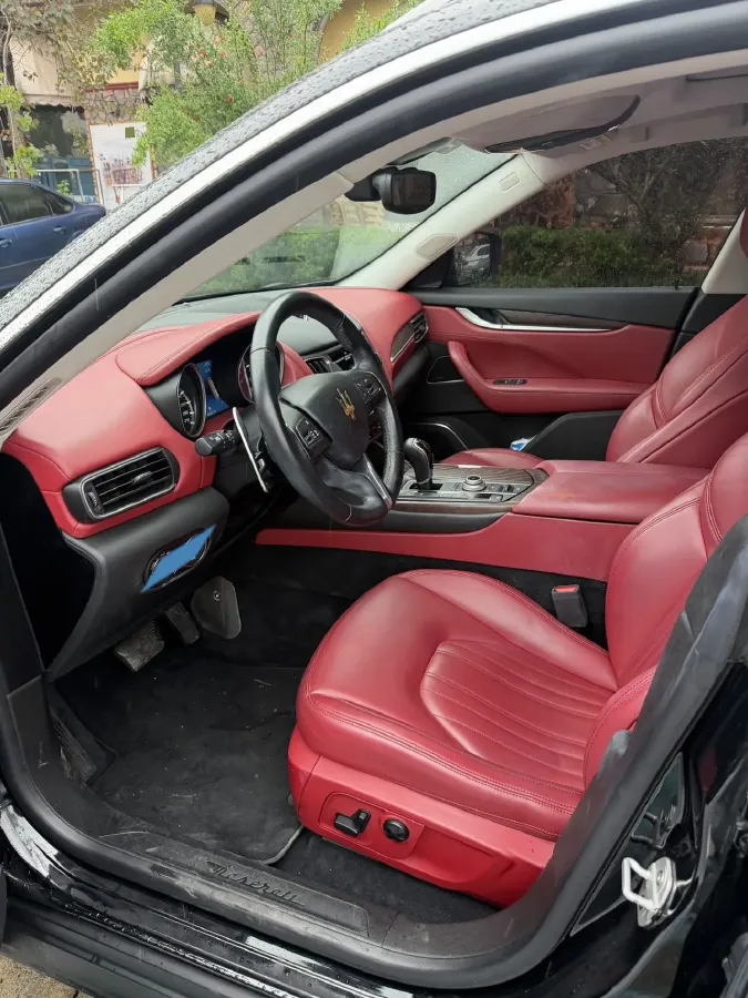 2018 Maserati Levante 3.0T 350HP V6 8AT,autocango,china used car exporter,china ev exporter,chinese used car exporter,chinese used ev exporter