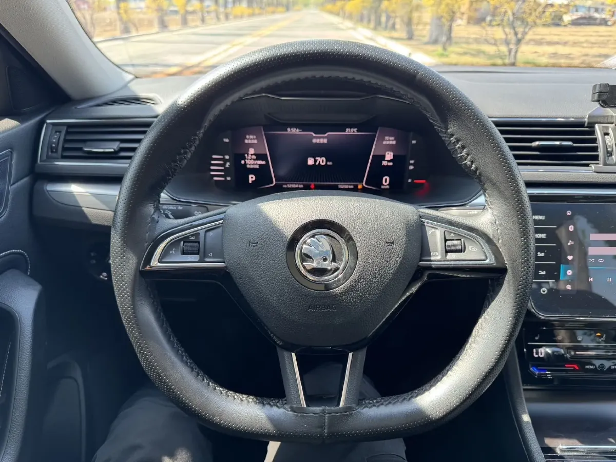 2023 Skoda Superb 1.4T 150HP L4 7DCT,autocango,china used car exporter,china ev exporter,chinese used car exporter,chinese used ev exporter