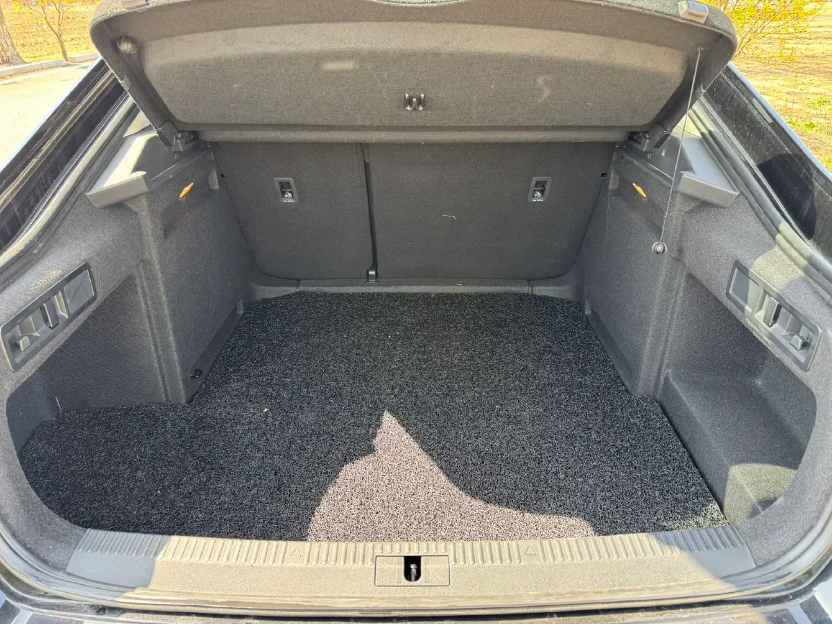 2023 Skoda Superb 1.4T 150HP L4 7DCT,autocango,china used car exporter,china ev exporter,chinese used car exporter,chinese used ev exporter