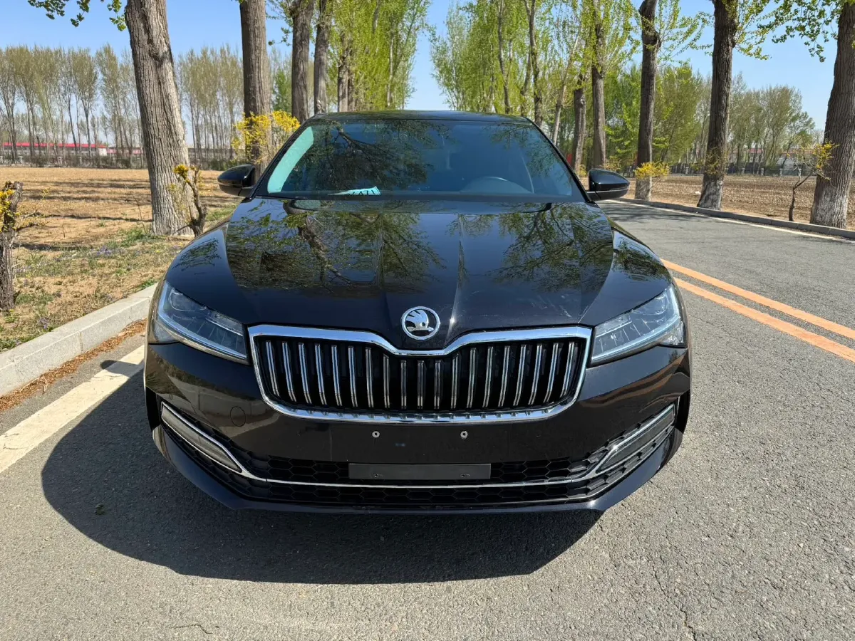 2023 Skoda Superb 1.4T 150HP L4 7DCT,autocango,china used car exporter,china ev exporter,chinese used car exporter,chinese used ev exporter