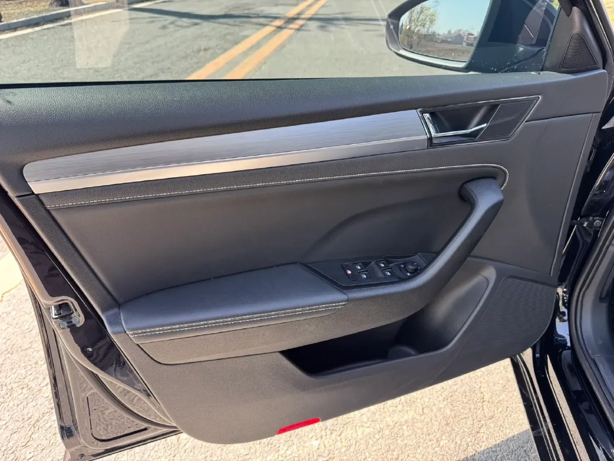 2023 Skoda Superb 1.4T 150HP L4 7DCT,autocango,china used car exporter,china ev exporter,chinese used car exporter,chinese used ev exporter