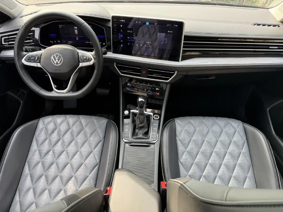 2023 Volkswagen Sagitar 1.4T 150HP L4 7DCT,autocango,china used car exporter,china ev exporter,chinese used car exporter,chinese used ev exporter