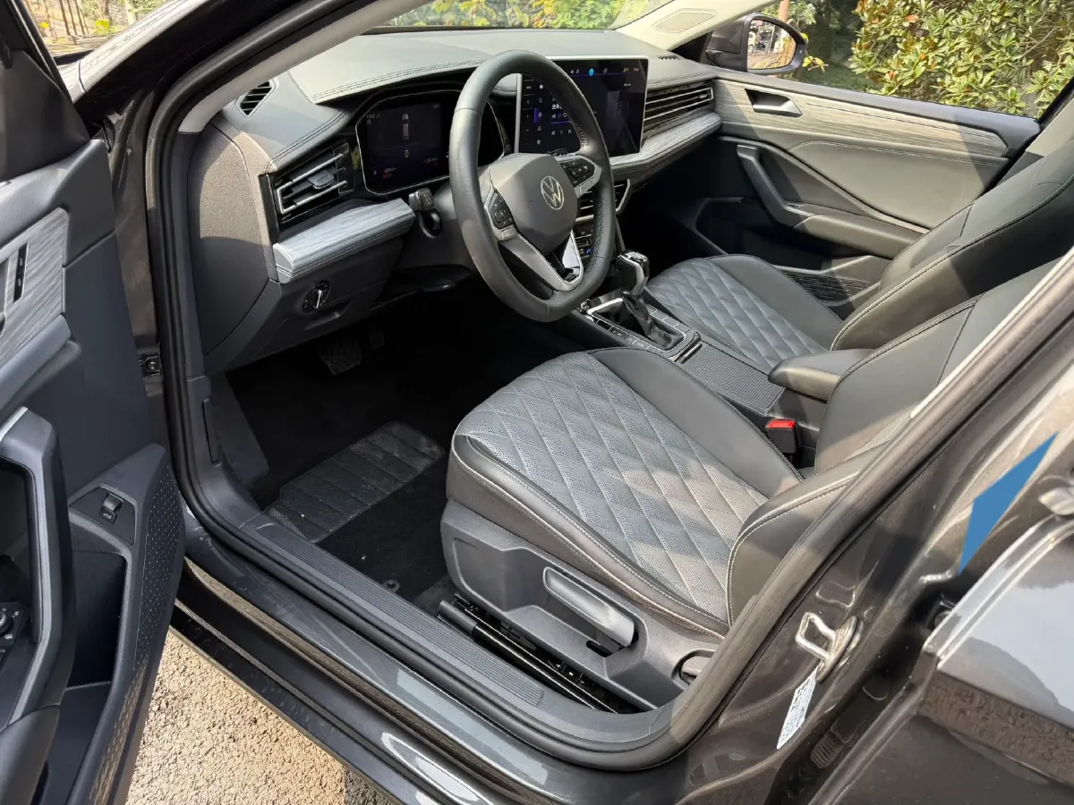 2023 Volkswagen Sagitar 1.4T 150HP L4 7DCT,autocango,china used car exporter,china ev exporter,chinese used car exporter,chinese used ev exporter