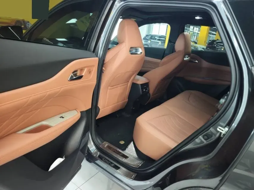 2024 ChangAn UNI-Z 1.5L 98HP L4 E-CVT PHEV 18.4KWH,autocango,china used car exporter,china ev exporter,chinese used car exporter,chinese used ev exporter