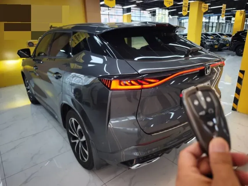 2024 ChangAn UNI-Z 1.5L 98HP L4 E-CVT PHEV 18.4KWH,autocango,china used car exporter,china ev exporter,chinese used car exporter,chinese used ev exporter
