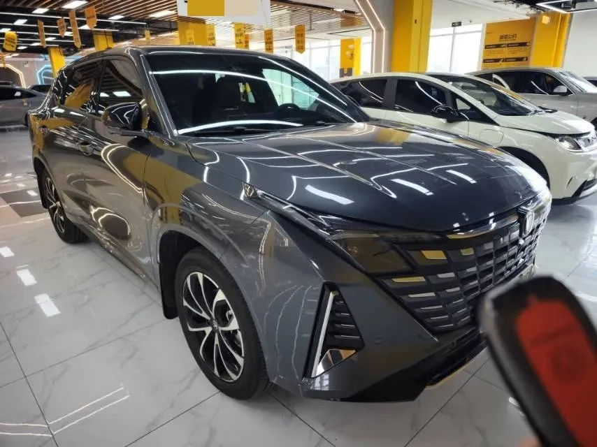 2024 ChangAn UNI-Z 1.5L 98HP L4 E-CVT PHEV 18.4KWH,autocango,china used car exporter,china ev exporter,chinese used car exporter,chinese used ev exporter