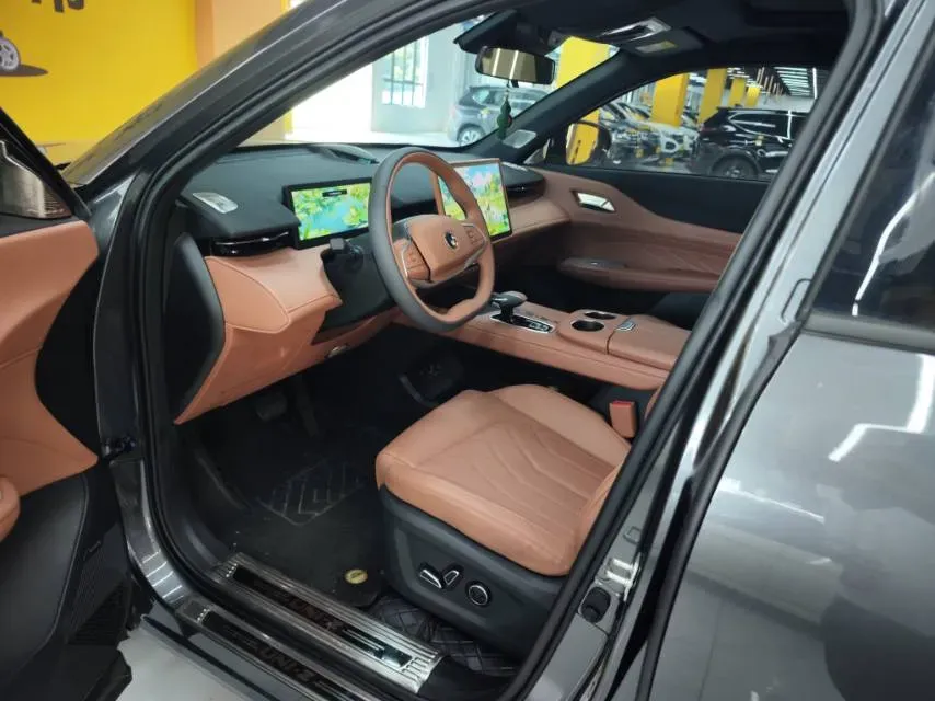 2024 ChangAn UNI-Z 1.5L 98HP L4 E-CVT PHEV 18.4KWH,autocango,china used car exporter,china ev exporter,chinese used car exporter,chinese used ev exporter