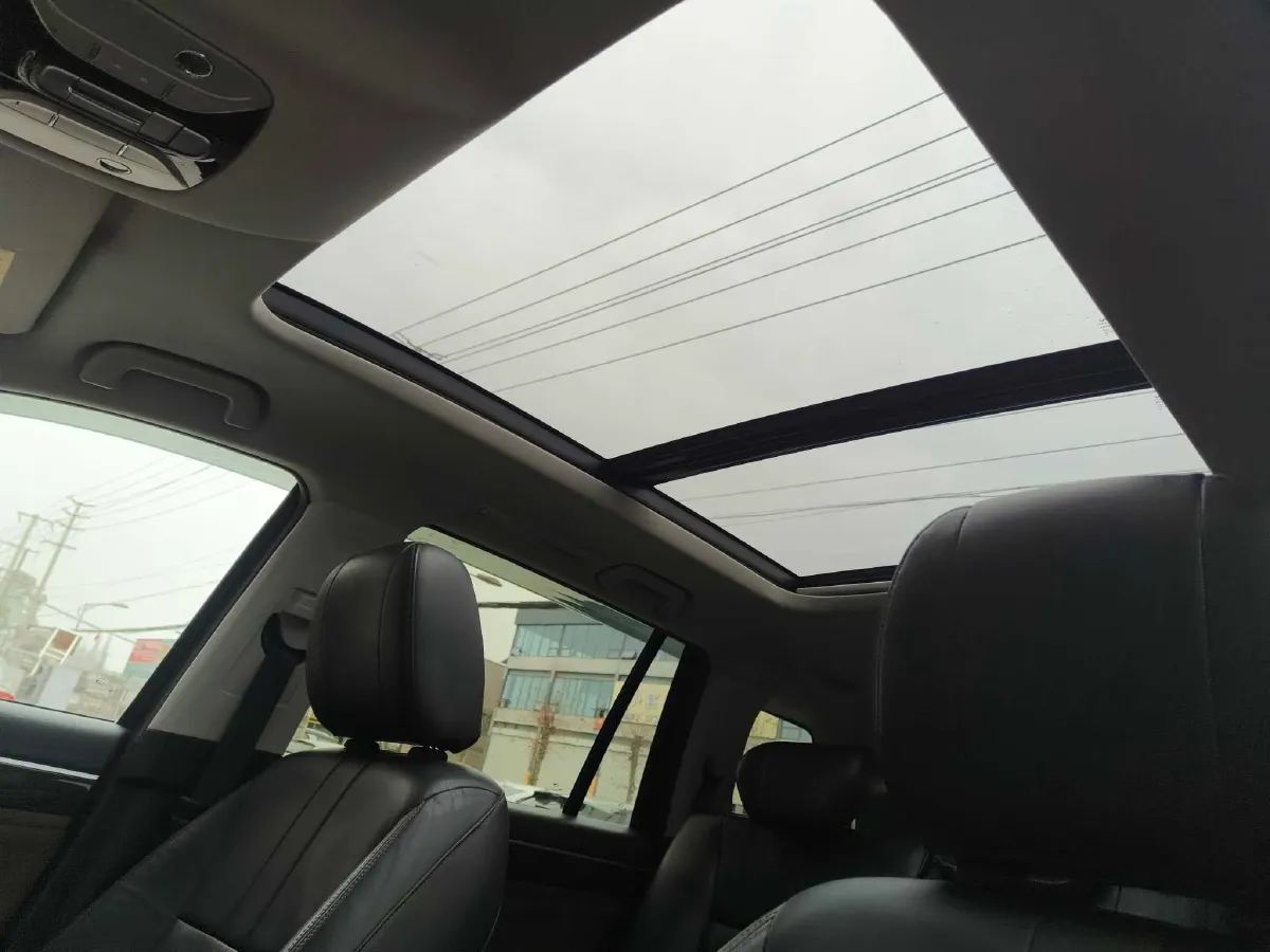 2017 GAC Trumpchi GS8 2.0T 201HP L4 6AT,autocango,china used car exporter,china ev exporter,chinese used car exporter,chinese used ev exporter