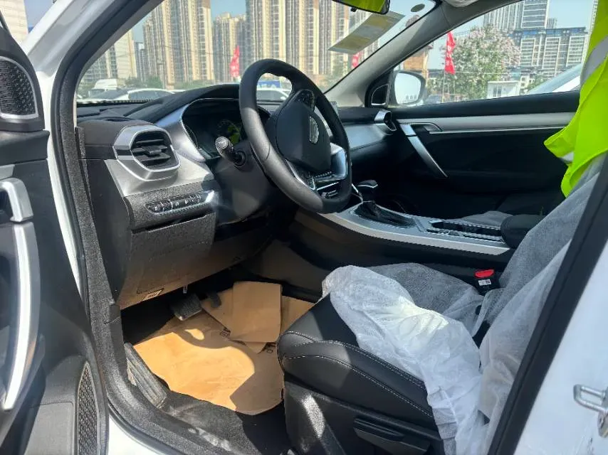 2025 Geely Coolray 1.5L 126HP L4 5MT,autocango,china used car exporter,china ev exporter,chinese used car exporter,chinese used ev exporter