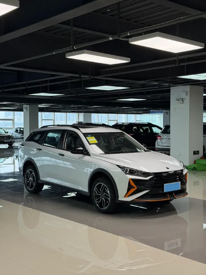 2024 DongFeng Aeolus YiXuan GS 1.5L 125HP L4 6DCT,autocango,china used car exporter,china ev exporter,chinese used car exporter,chinese used ev exporter