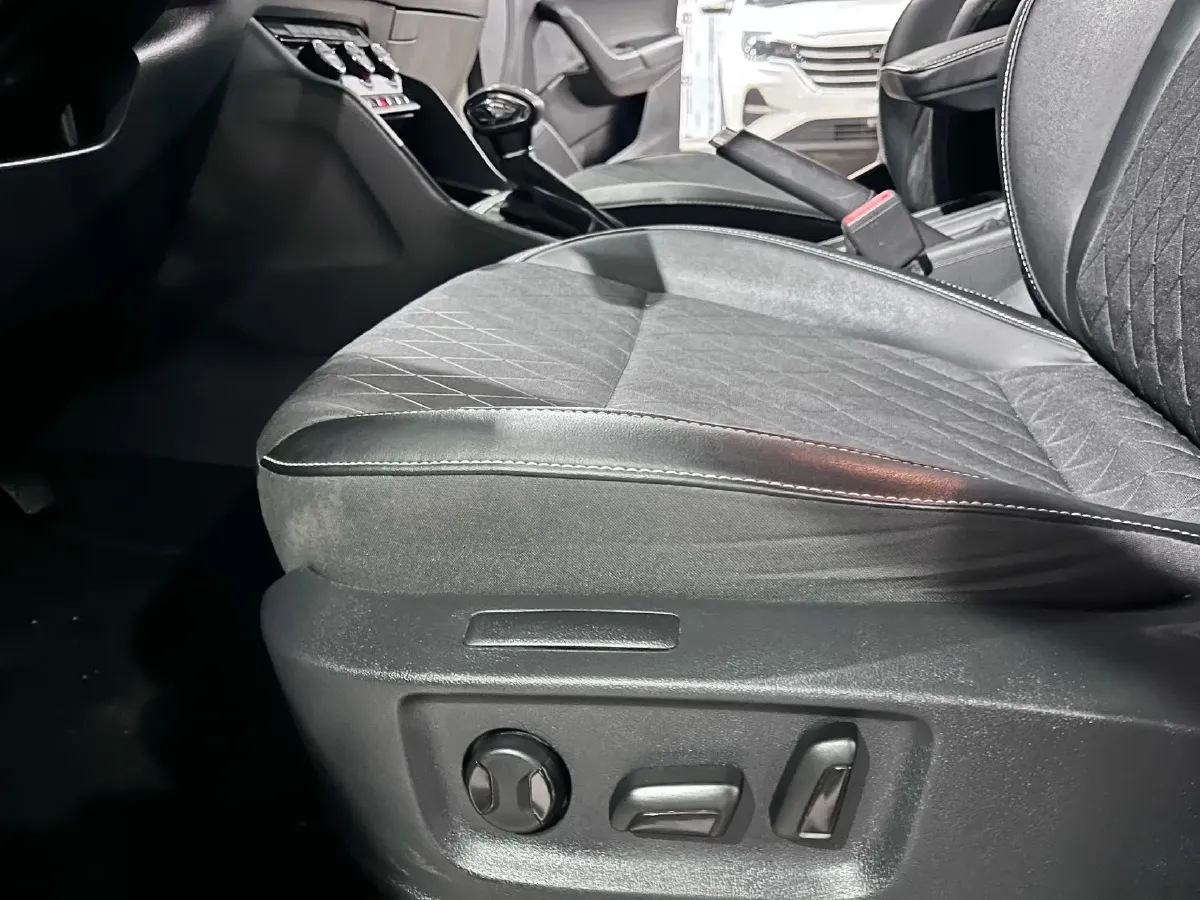 2019 Chevrolet Malibu XL 1.3T 165HP L3 CVT,autocango,china used car exporter,china ev exporter,chinese used car exporter,chinese used ev exporter