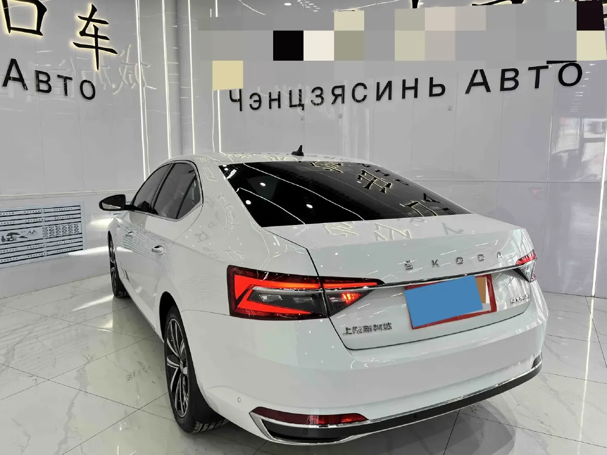 2023 Skoda Superb 1.4T 150HP L4 7DCT,autocango,china used car exporter,china ev exporter,chinese used car exporter,chinese used ev exporter
