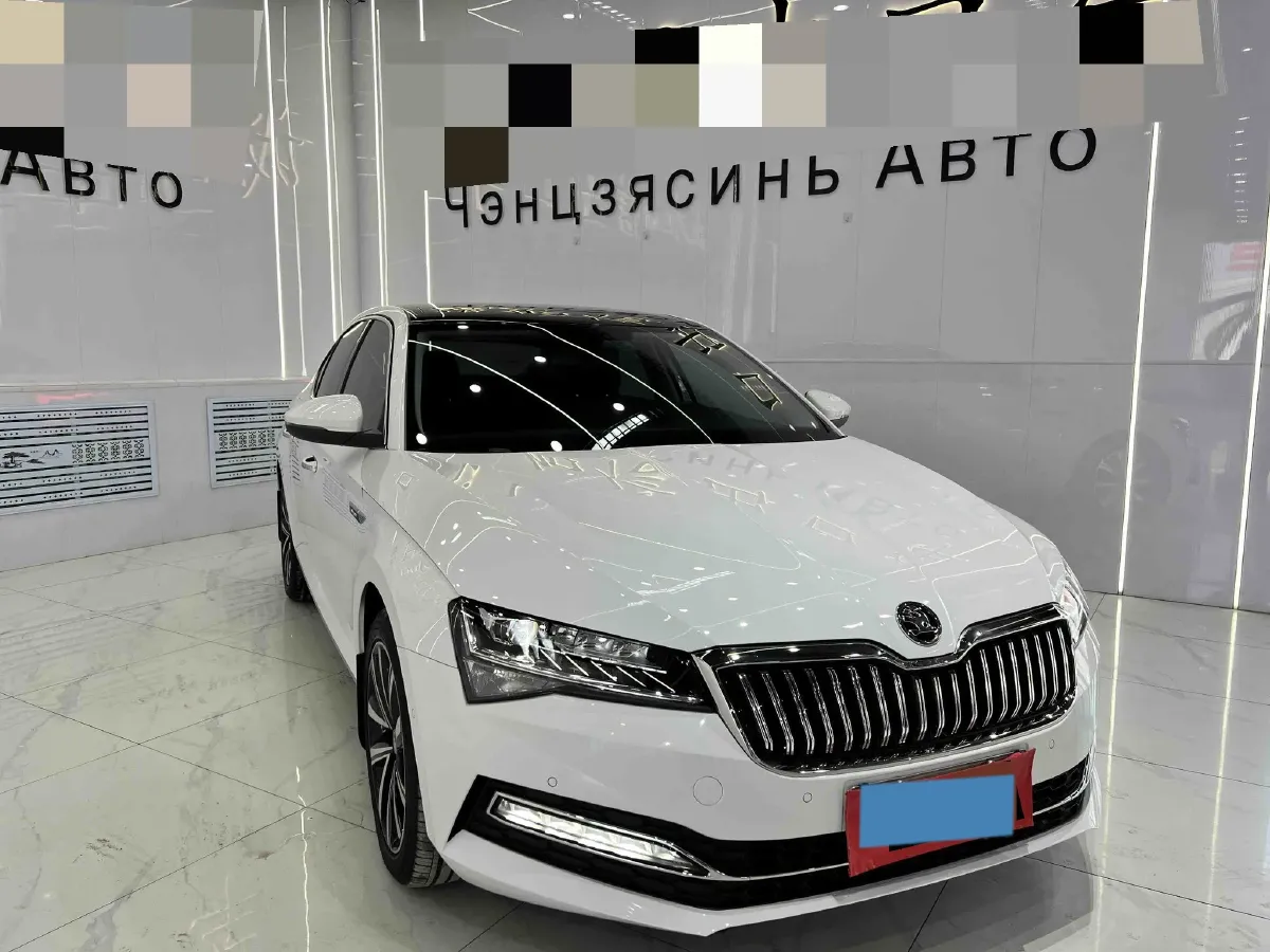 2023 Skoda Superb 1.4T 150HP L4 7DCT,autocango,china used car exporter,china ev exporter,chinese used car exporter,chinese used ev exporter
