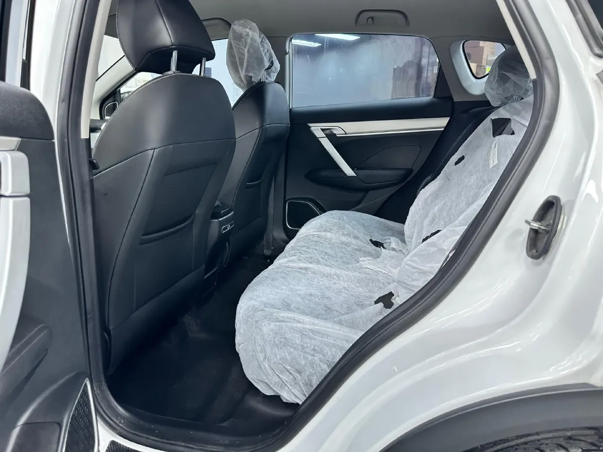 2025 Geely Coolray 1.5L 126HP L4 CVT,autocango,china used car exporter,china ev exporter,chinese used car exporter,chinese used ev exporter