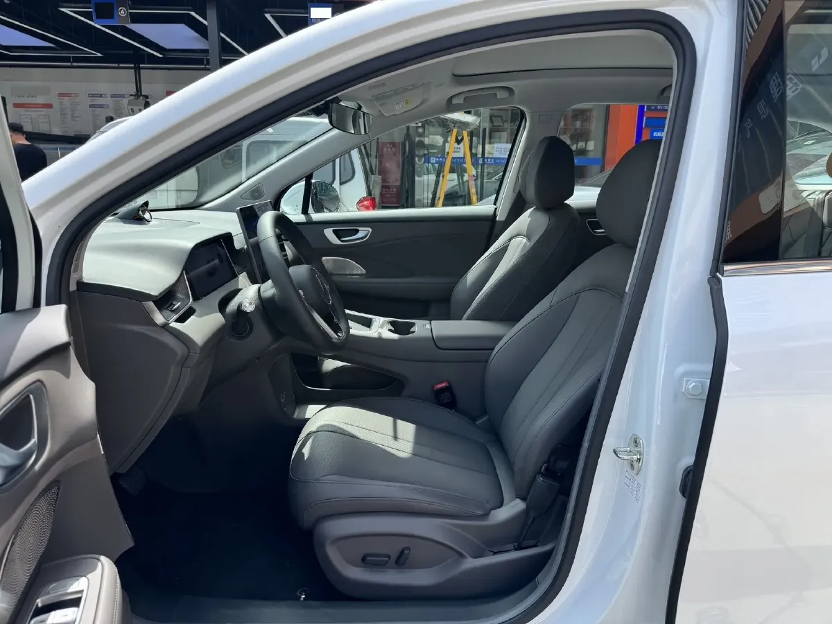 2025 HIMA Shangjie H5 REEV 98HP REEV,autocango,china used car exporter,china ev exporter,chinese used car exporter,chinese used ev exporter