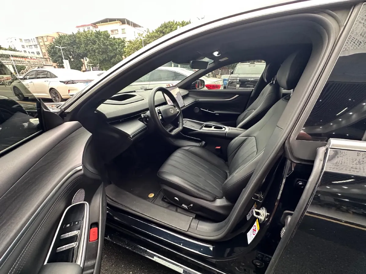 2025 ChangAn QiYuan A07 BEV 68.8KWH,autocango,china used car exporter,china ev exporter,chinese used car exporter,chinese used ev exporter