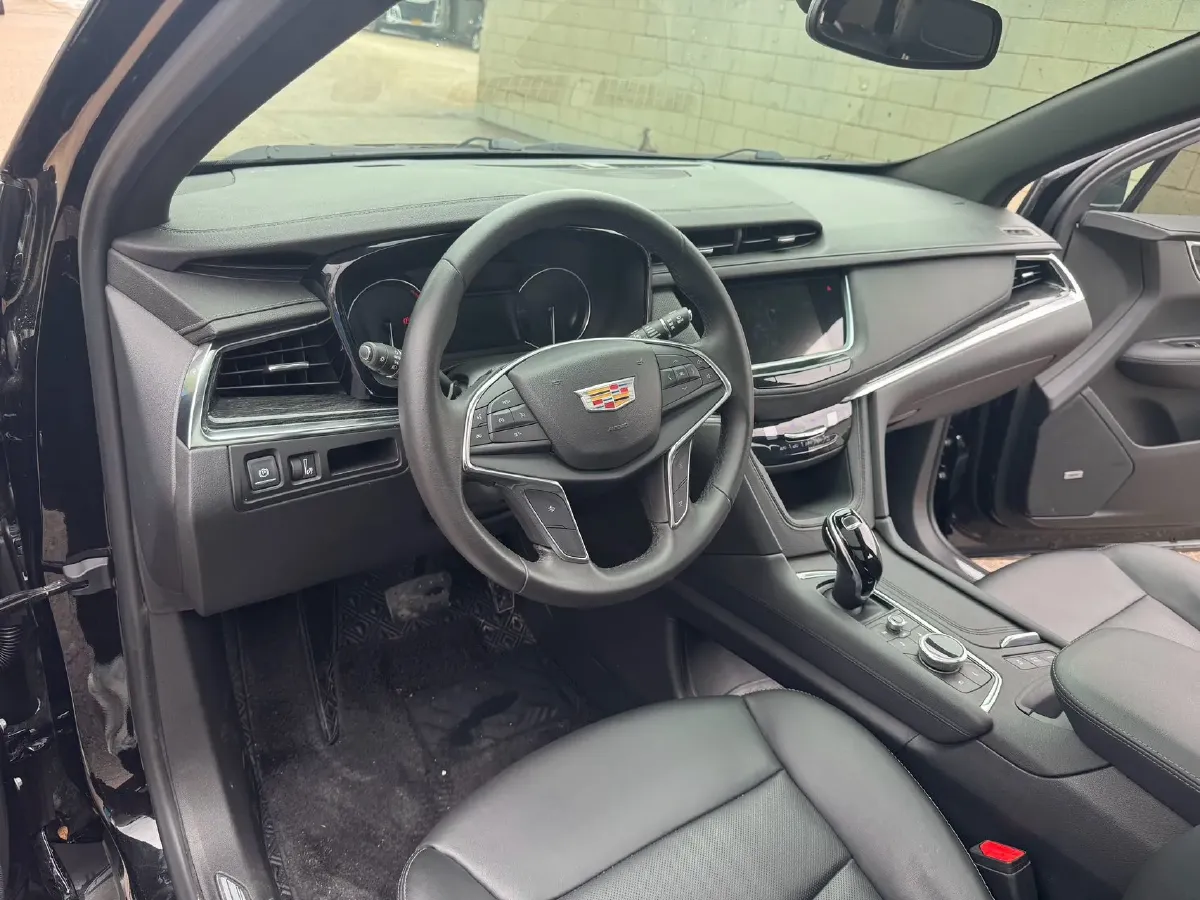 2020 Cadillac XT5 2.0T 241HP L4 9AT,autocango,china used car exporter,china ev exporter,chinese used car exporter,chinese used ev exporter