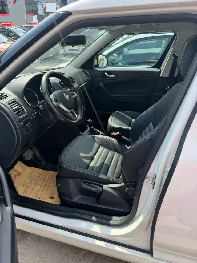 2016 Skoda Yeti 1.4T 150HP L4 7DCT,autocango,china used car exporter,china ev exporter,chinese used car exporter,chinese used ev exporter