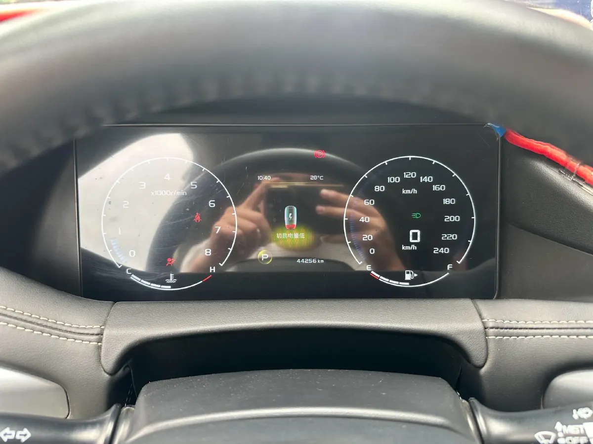 2020 Geely Okavango 1.8T 184HP L4 7DCT,autocango,china used car exporter,china ev exporter,chinese used car exporter,chinese used ev exporter