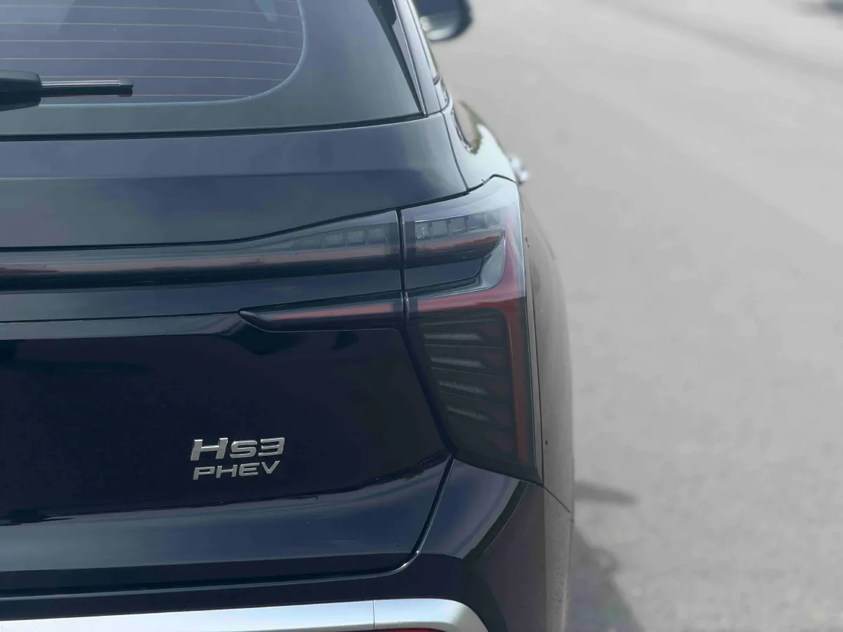 2024 HongQi HS3 1.5T 169HP L4 1DHT PHEV 18.4KWH,autocango,china used car exporter,china ev exporter,chinese used car exporter,chinese used ev exporter