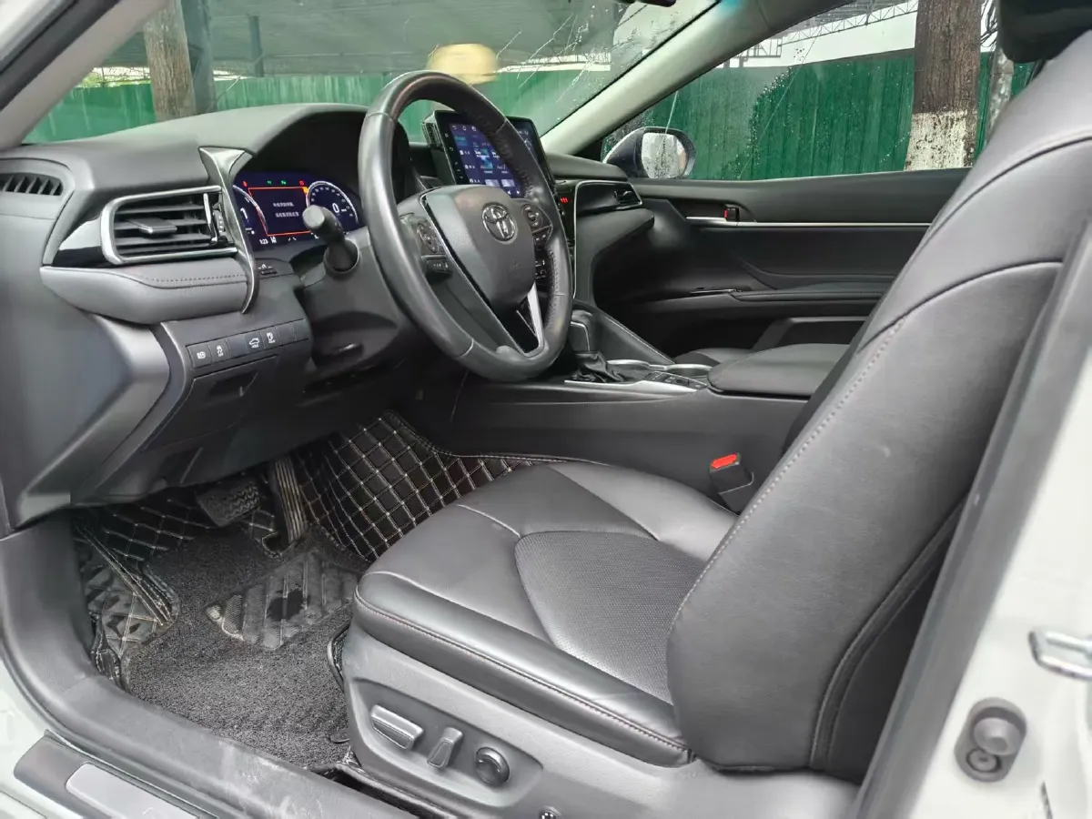 2023 Toyota Camry 2.5L 178HP L4 E-CVT Hybrid,autocango,china used car exporter,china ev exporter,chinese used car exporter,chinese used ev exporter
