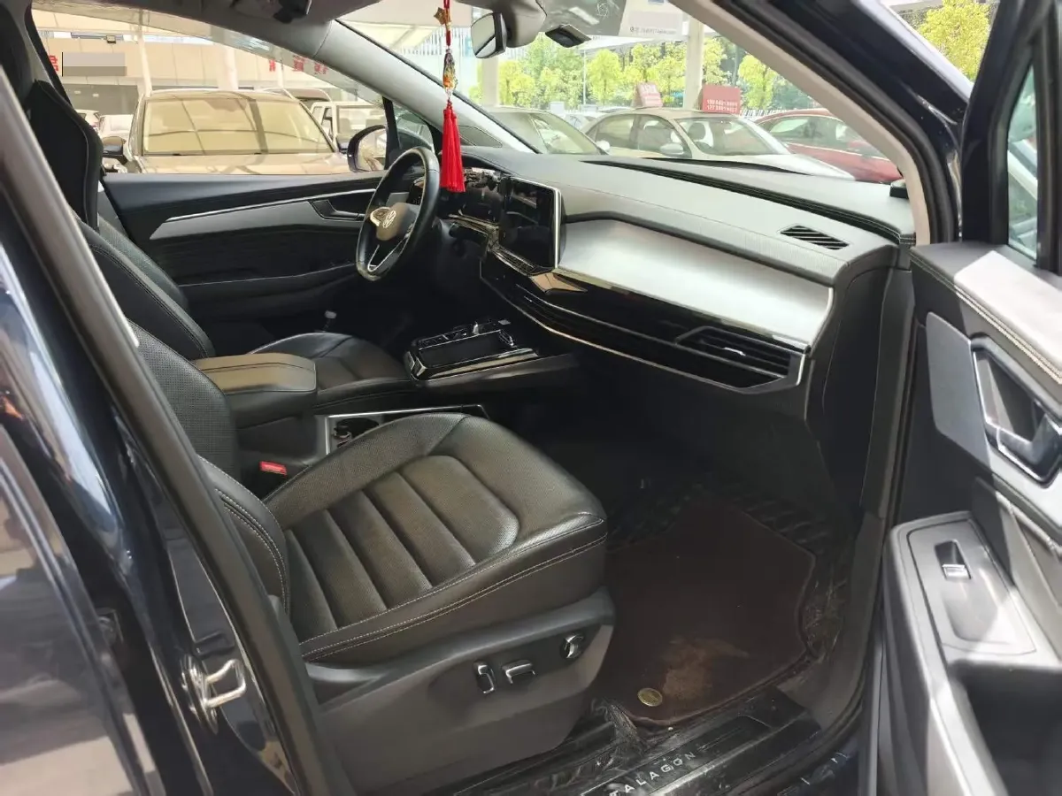 2022 Volkswagen Talagon 2.0T 220HP L4 7DCT,autocango,china used car exporter,china ev exporter,chinese used car exporter,chinese used ev exporter