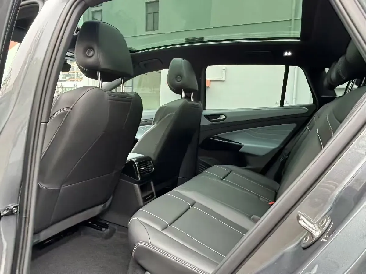 2023 Volkswagen ID.4 X BEV 52.8KWH,autocango,china used car exporter,china ev exporter,chinese used car exporter,chinese used ev exporter