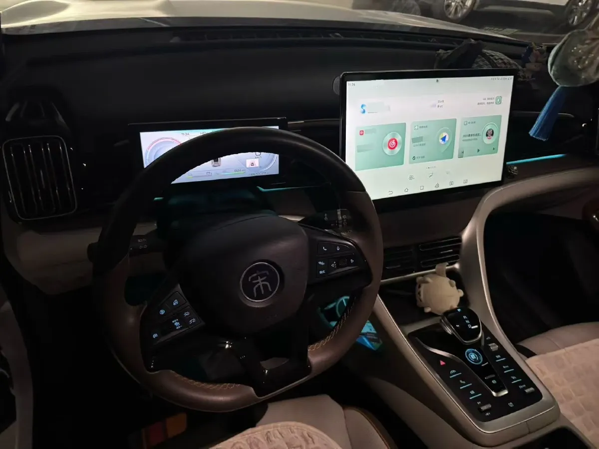 2022 Geely JiaJi 1.5T 177HP L3 7DCT PHEV 15.5KWH,autocango,china used car exporter,china ev exporter,chinese used car exporter,chinese used ev exporter