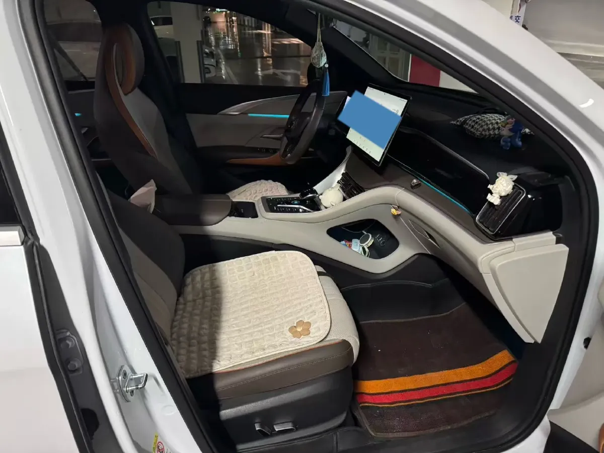 2022 Geely JiaJi 1.5T 177HP L3 7DCT PHEV 15.5KWH,autocango,china used car exporter,china ev exporter,chinese used car exporter,chinese used ev exporter