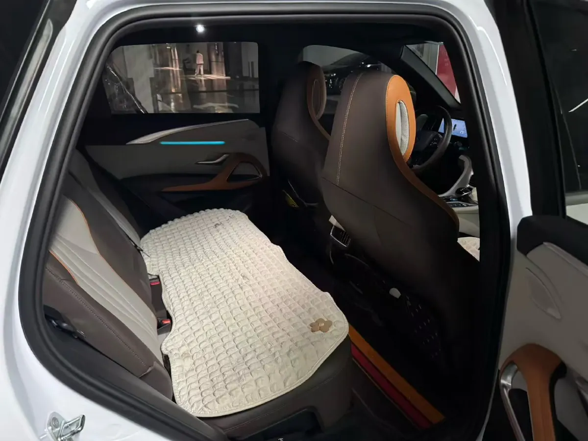 2022 Geely JiaJi 1.5T 177HP L3 7DCT PHEV 15.5KWH,autocango,china used car exporter,china ev exporter,chinese used car exporter,chinese used ev exporter