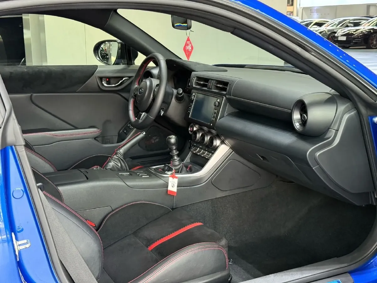 2022 Subaru BRZ 2.4L 234HP H4 6MT,autocango,china used car exporter,china ev exporter,chinese used car exporter,chinese used ev exporter