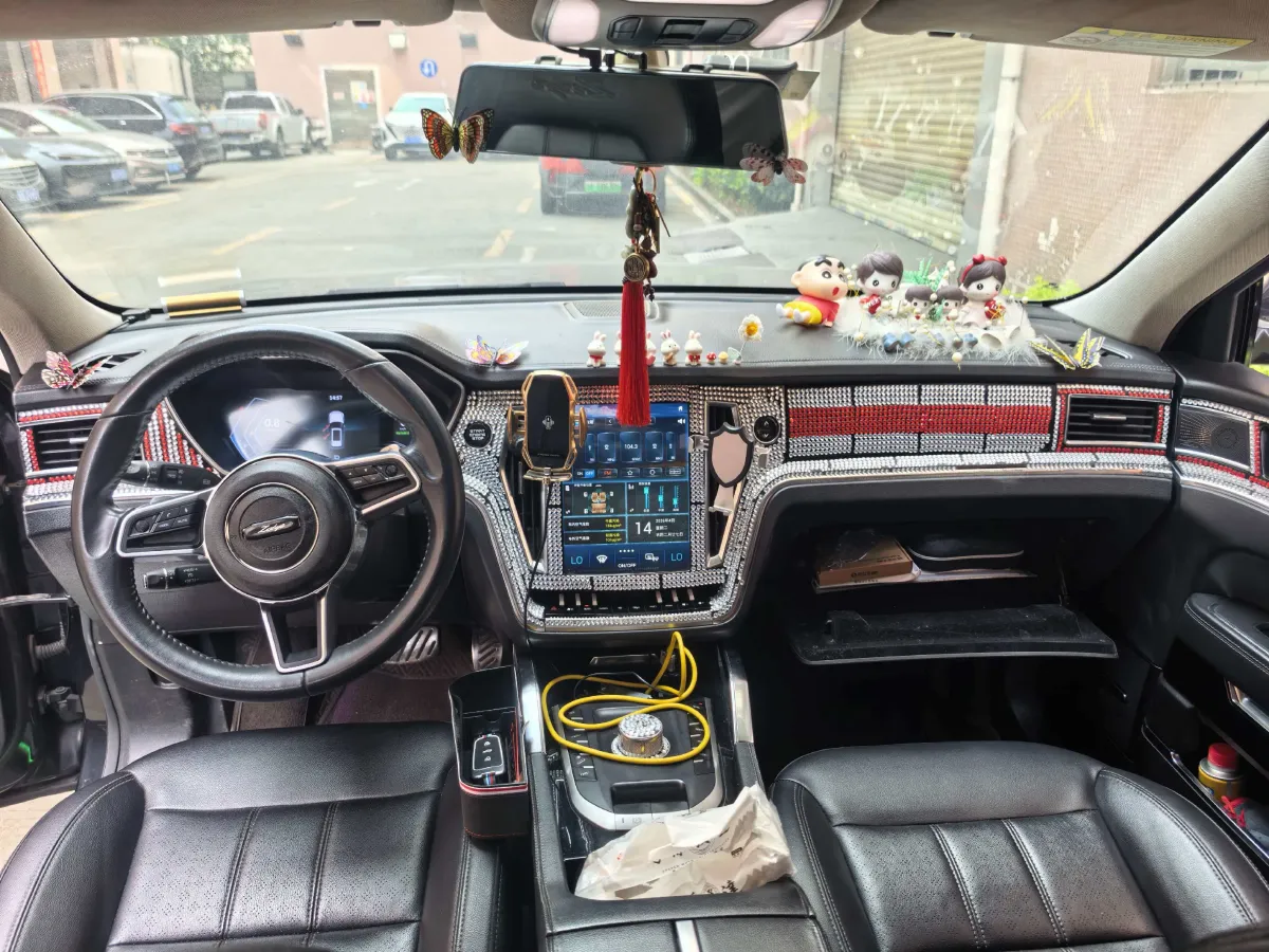 2018 Zotye T700 1.8T 177HP L4 6DCT,autocango,china used car exporter,china ev exporter,chinese used car exporter,chinese used ev exporter