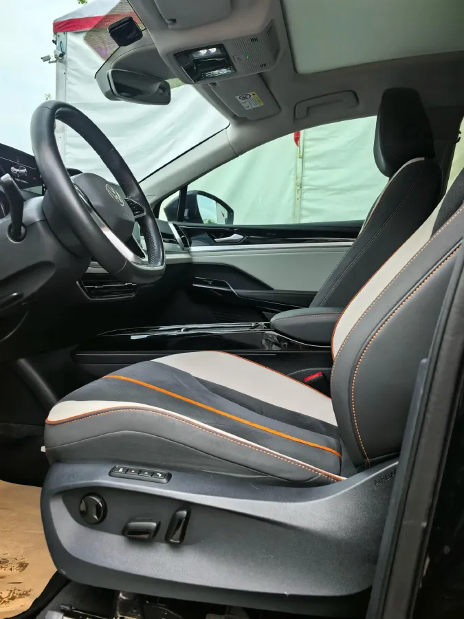 2021 Volkswagen ID.6 Crozz BEV 84.8KWH,autocango,china used car exporter,china ev exporter,chinese used car exporter,chinese used ev exporter