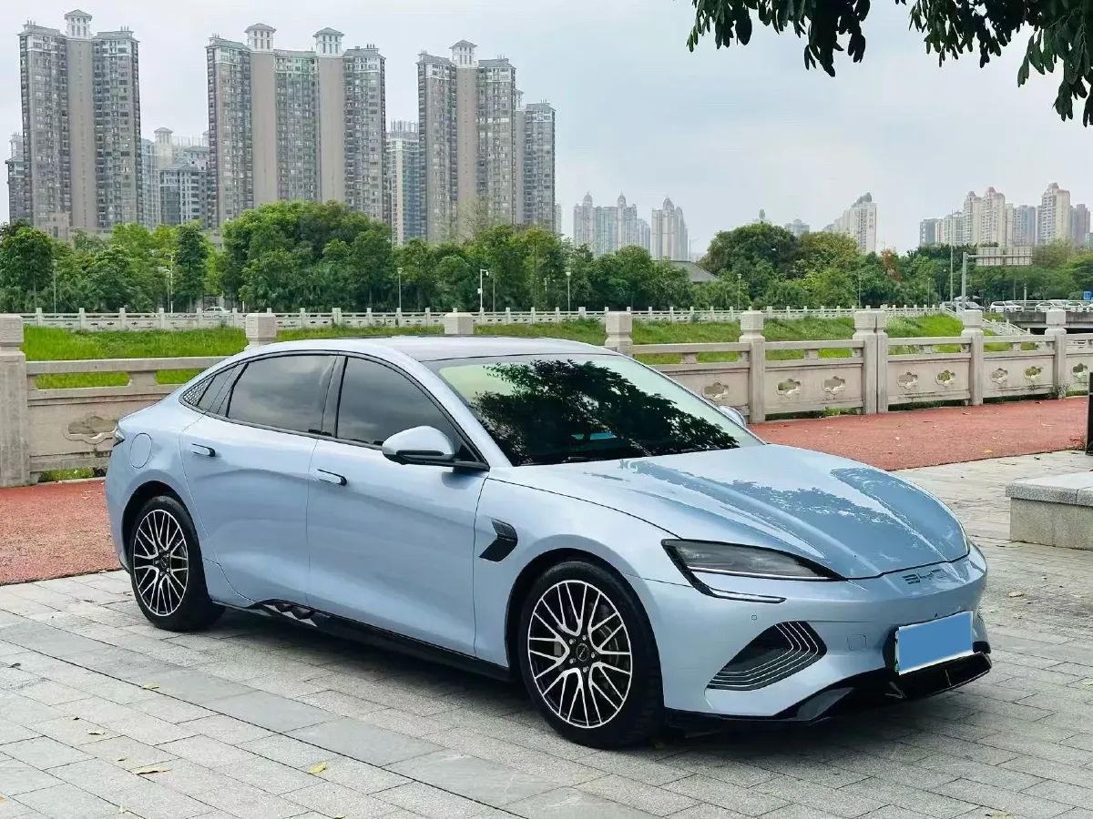 2022 AITO AITO M5 Range Extended 125HP REEV 40KWH,autocango,china used car exporter,china ev exporter,chinese used car exporter,chinese used ev exporter
