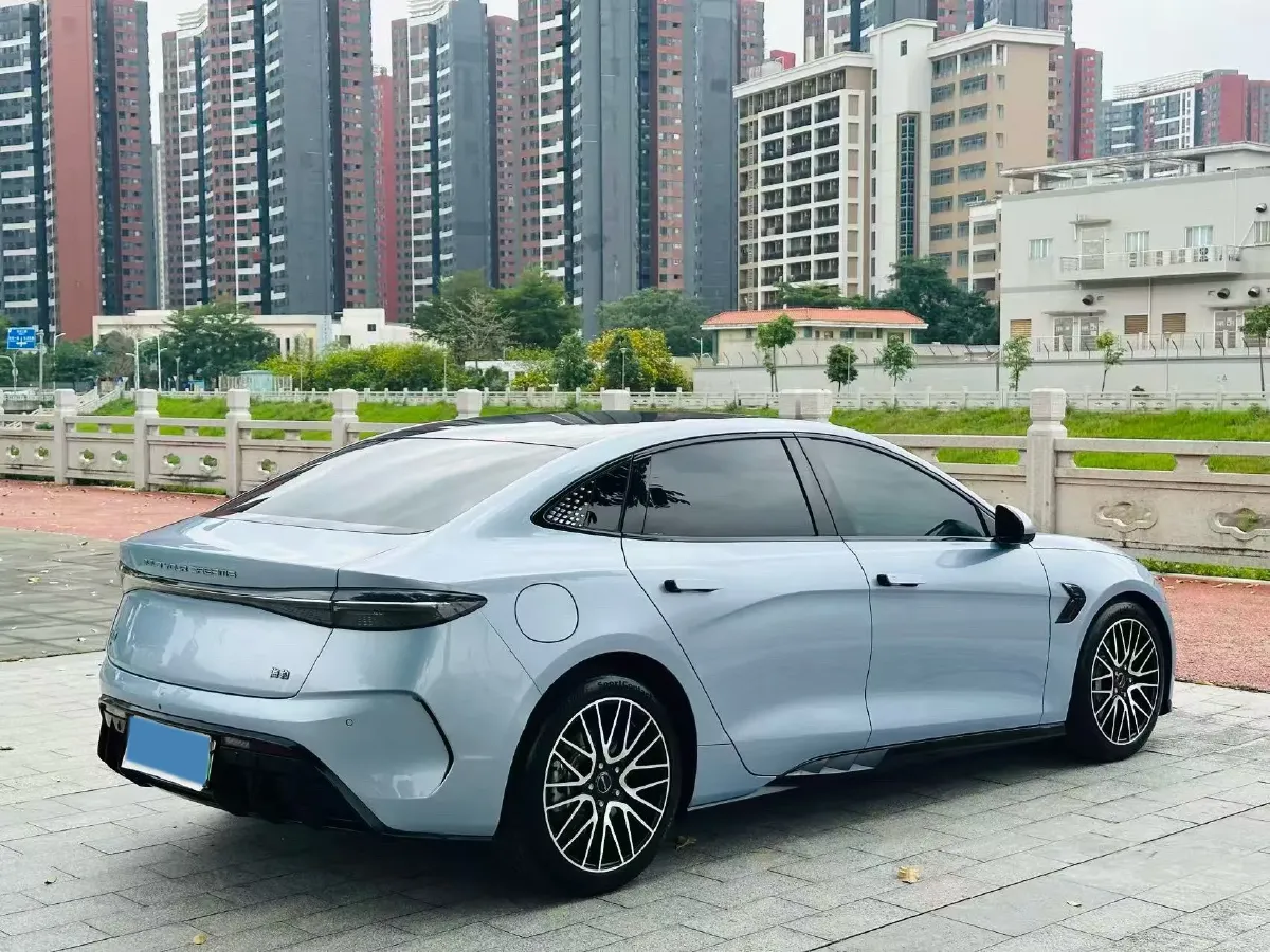 2022 AITO AITO M5 Range Extended 125HP REEV 40KWH,autocango,china used car exporter,china ev exporter,chinese used car exporter,chinese used ev exporter